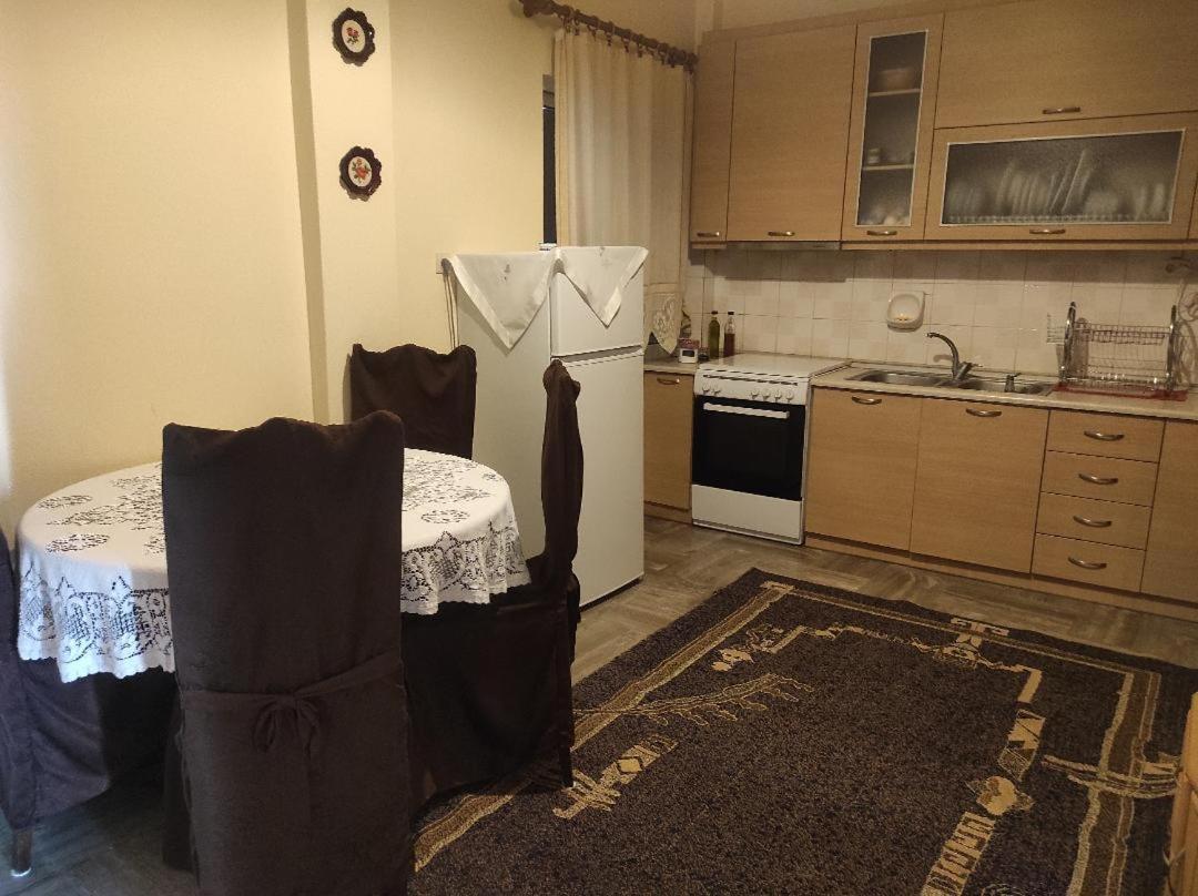 Nasos Apartment Meteora กาลัมปากา ภายนอก รูปภาพ